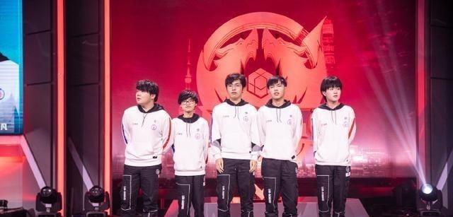 了两双的数 了两双的数