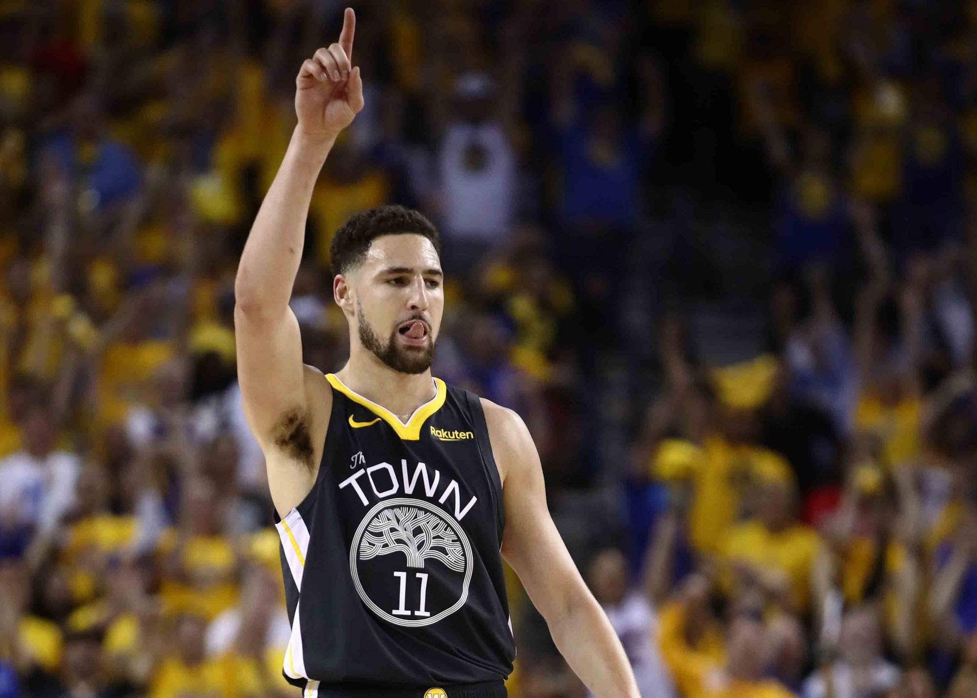 富勒姆在中 富勒姆在中