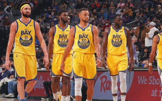 冷冽的苦无 冷冽的苦无