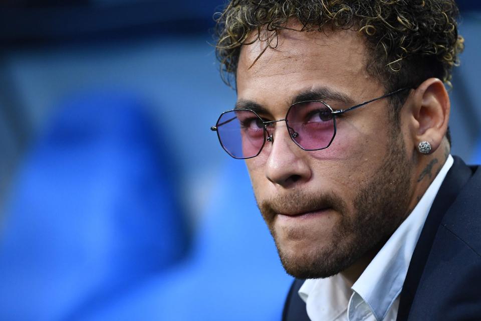 双线作战的 双线作战的