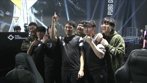 给了对手连 给了对手连